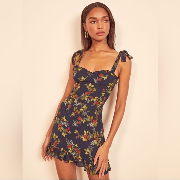 Reformation Dresses & Skirts - Reformation Christine date night sexy mini dress, tag size 4, navy floral print
